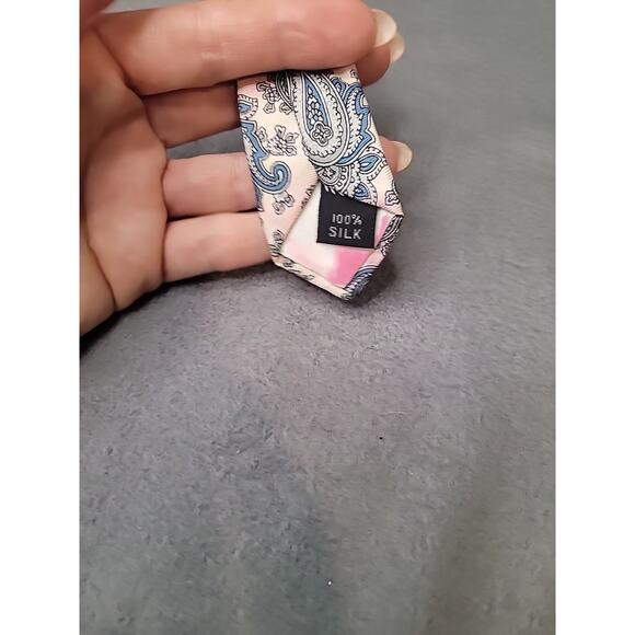 Vintage Michael Reed Designer Collection Men’s Tie – Gray Paisley 64"x3" GUC - Picture 4 of 6